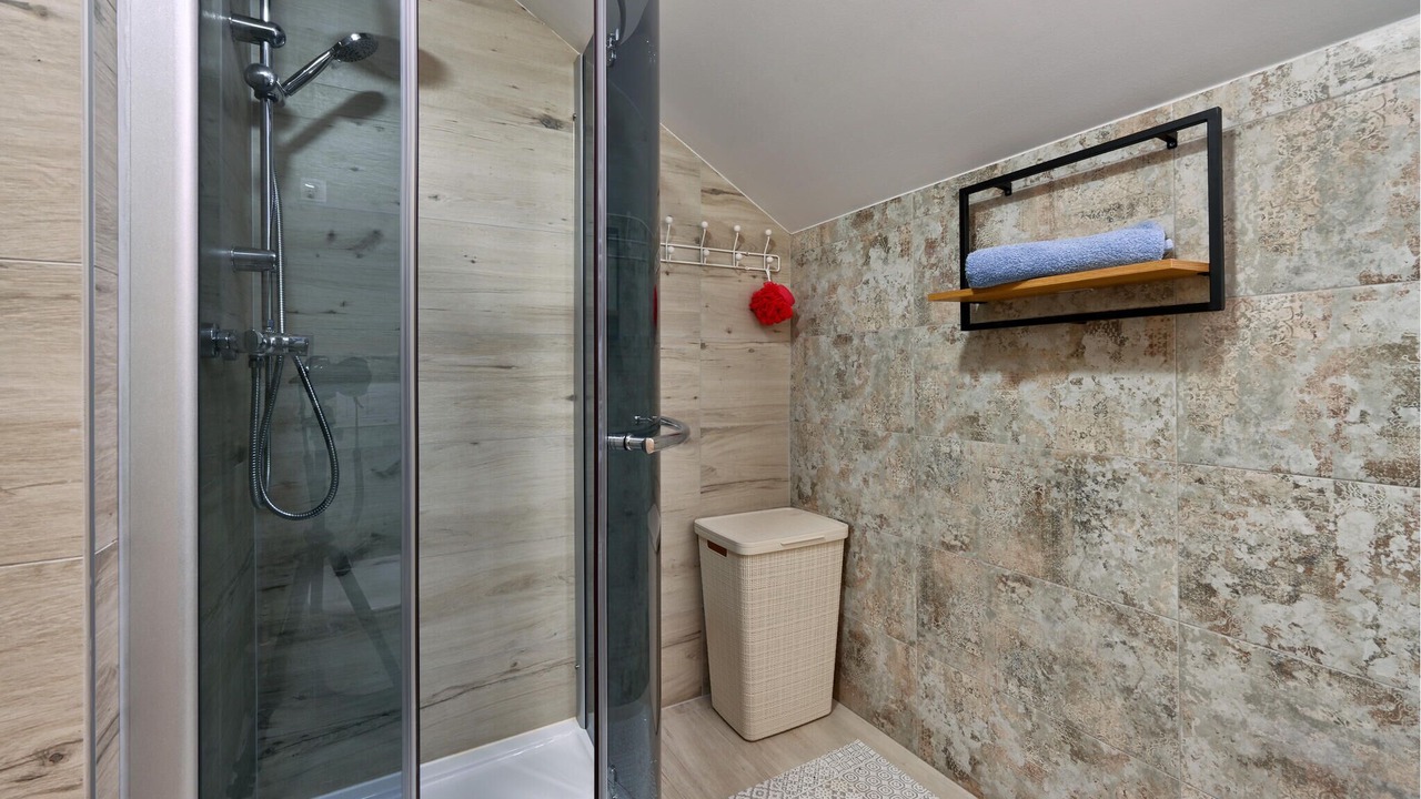 Photo of Bathroom in Kapela