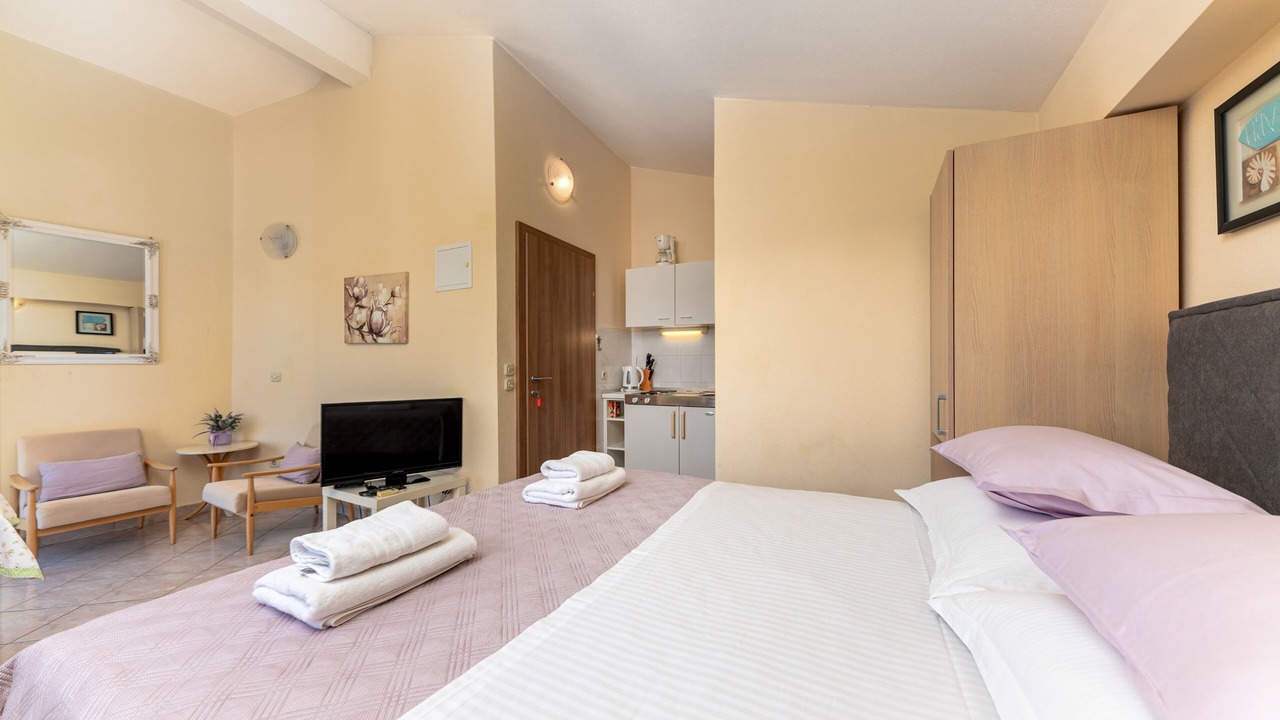 Photo of Bedroom in Makarska Old Town
