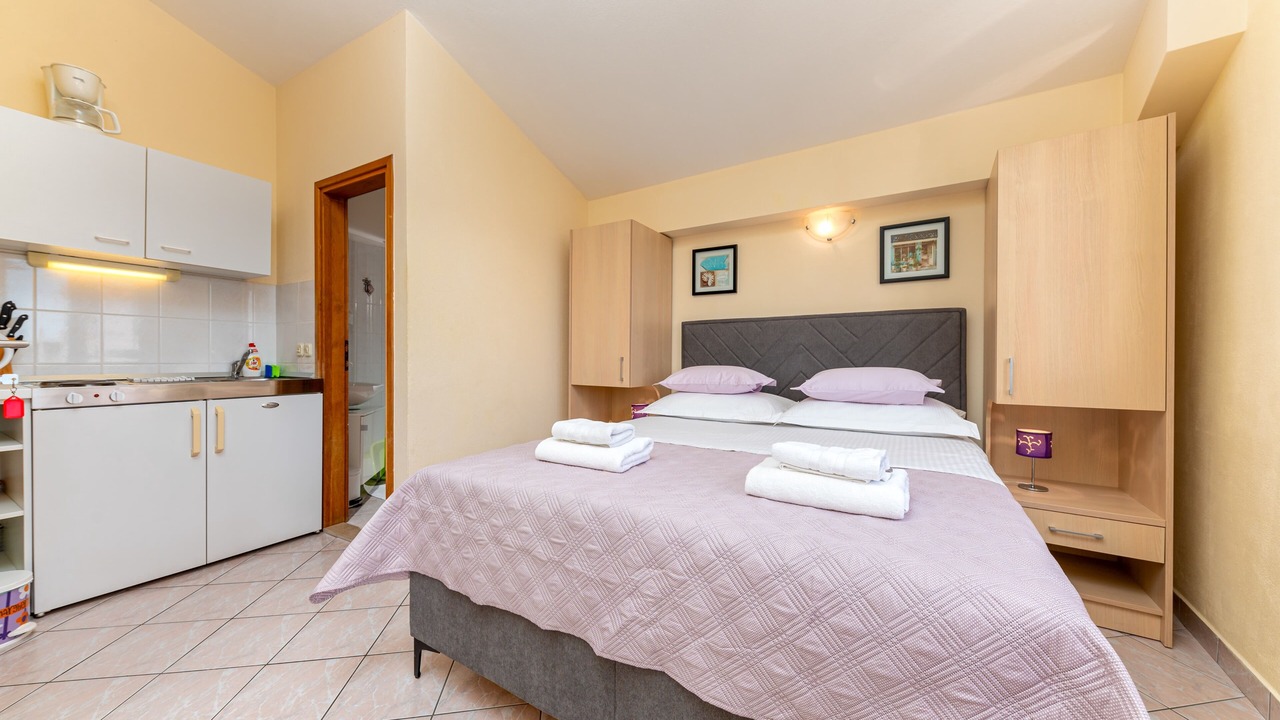 Photo of Bedroom in Makarska Old Town