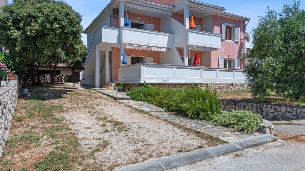 Photo of Outdoor in Mandre