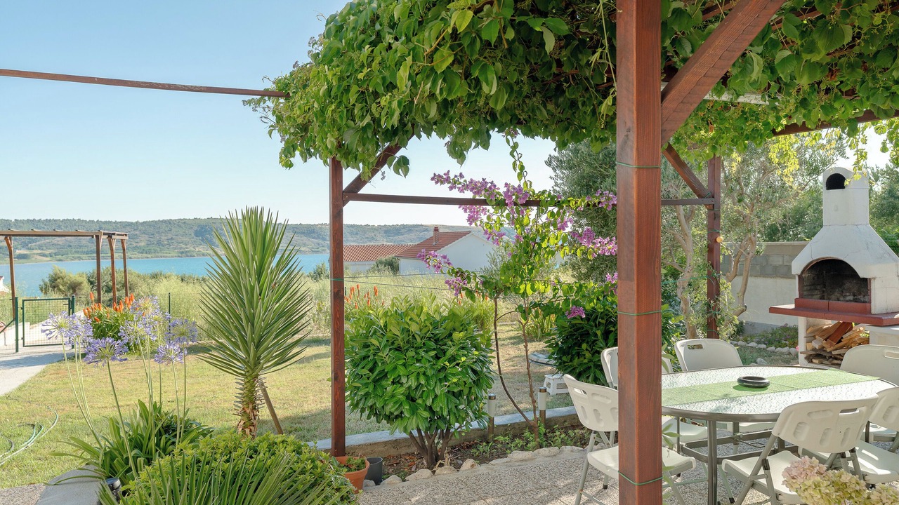 Photo of Outdoor in Rtina