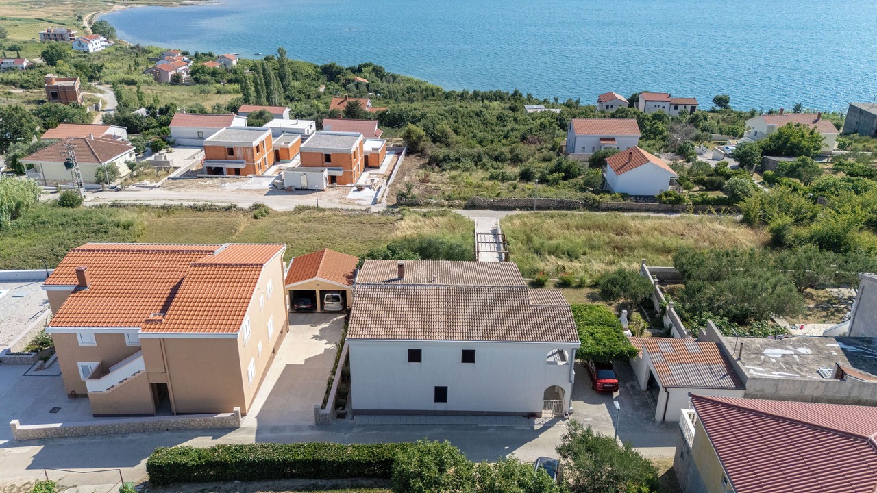 Photo of Outdoor in Rtina