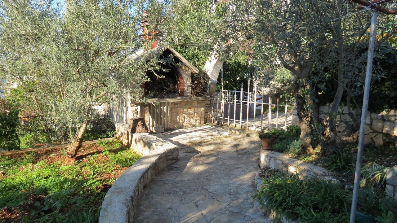 Photo of Outdoor in Necujam