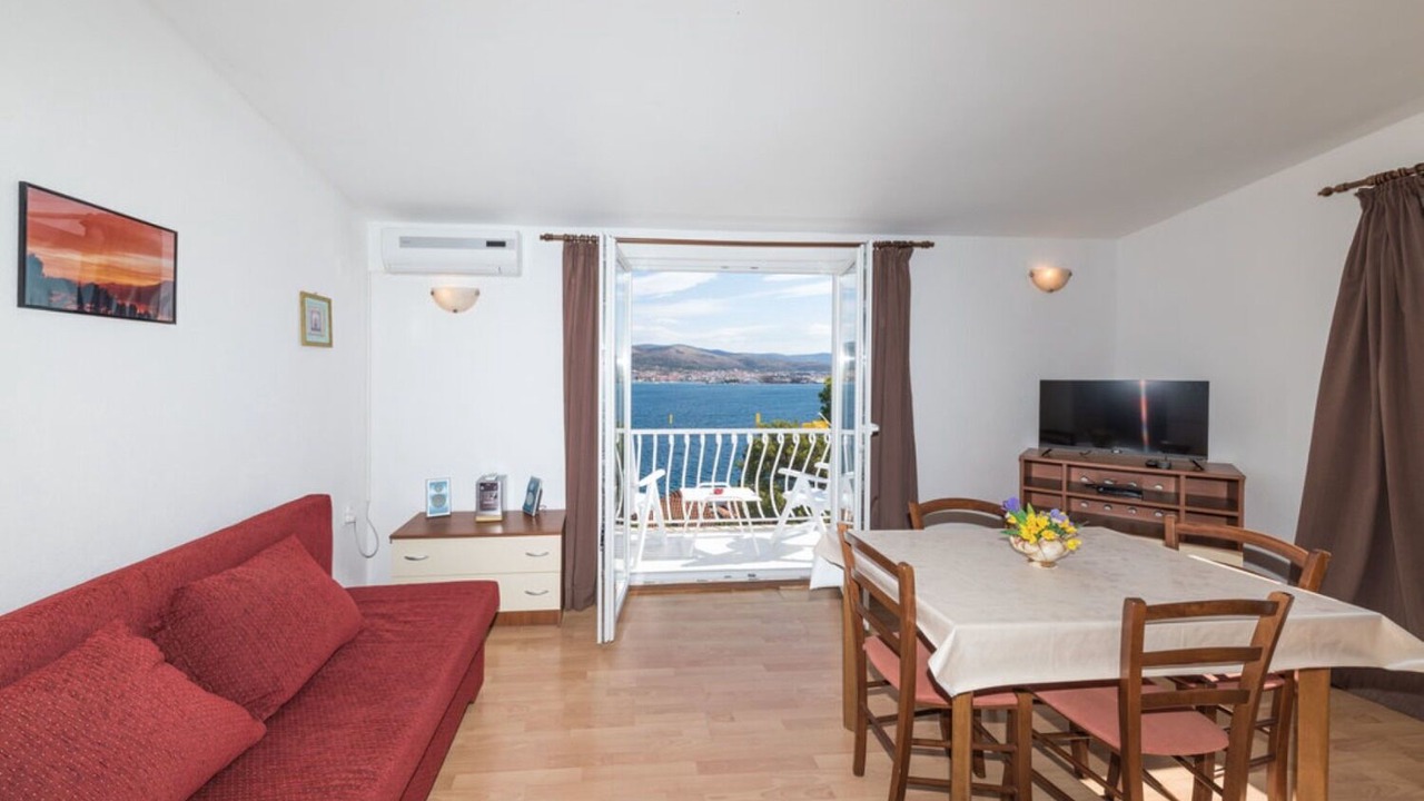 Photo of Livingroom in Okrug Donji