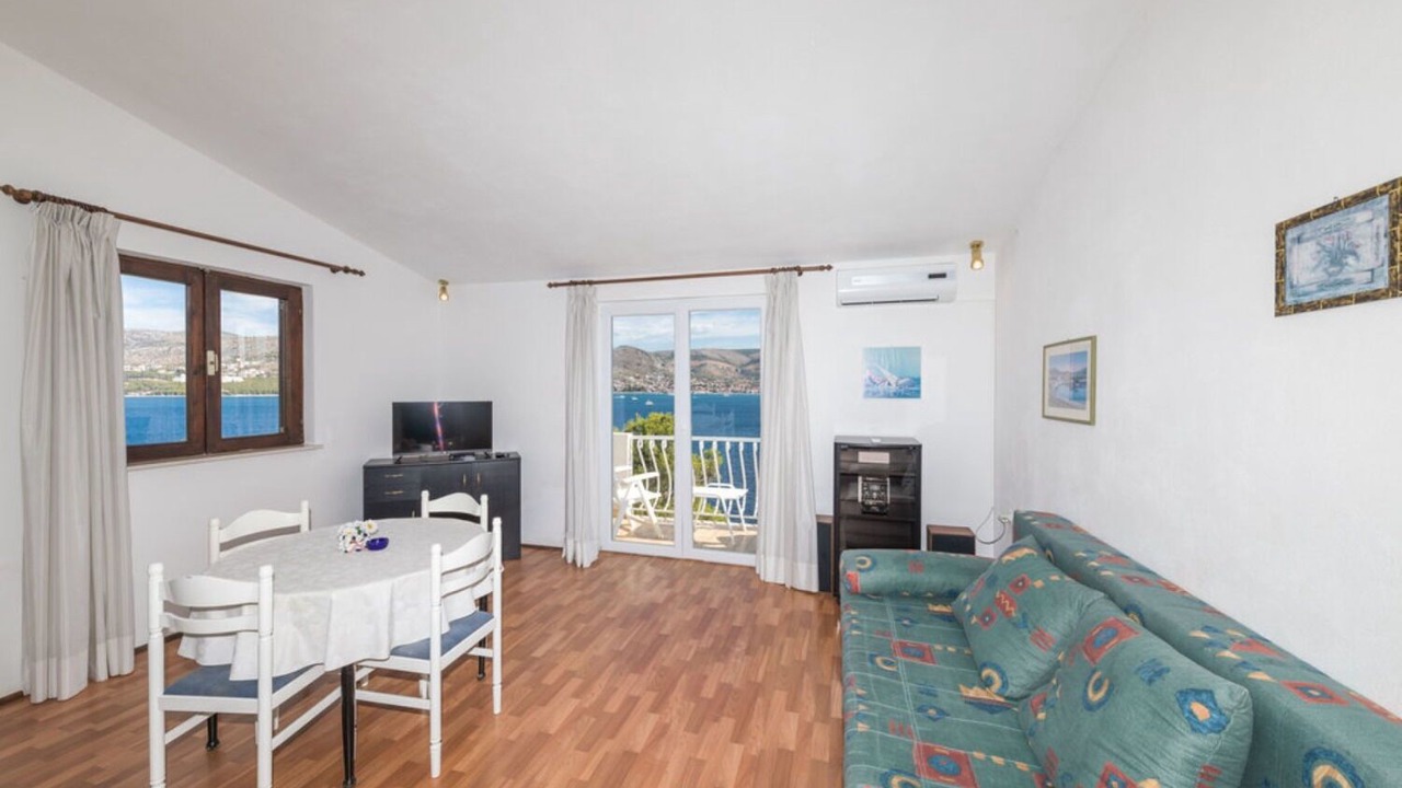 Photo of Livingroom in Okrug Donji