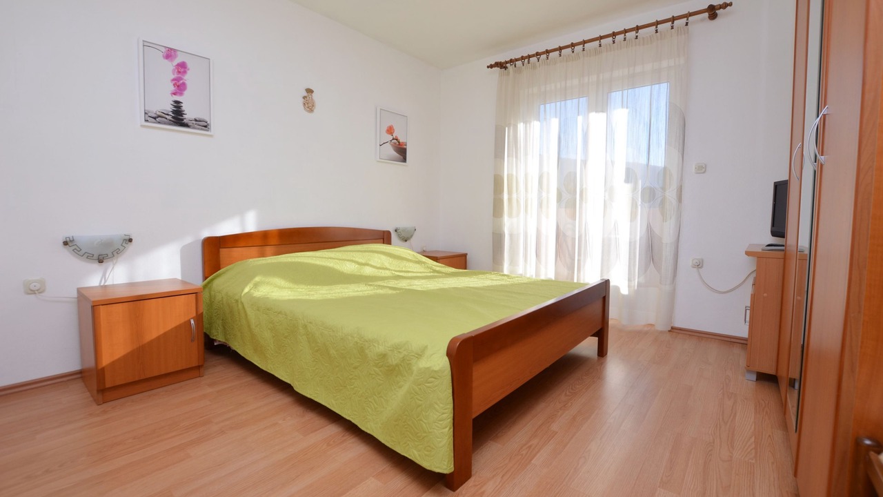 Photo of Bedroom in Cres
