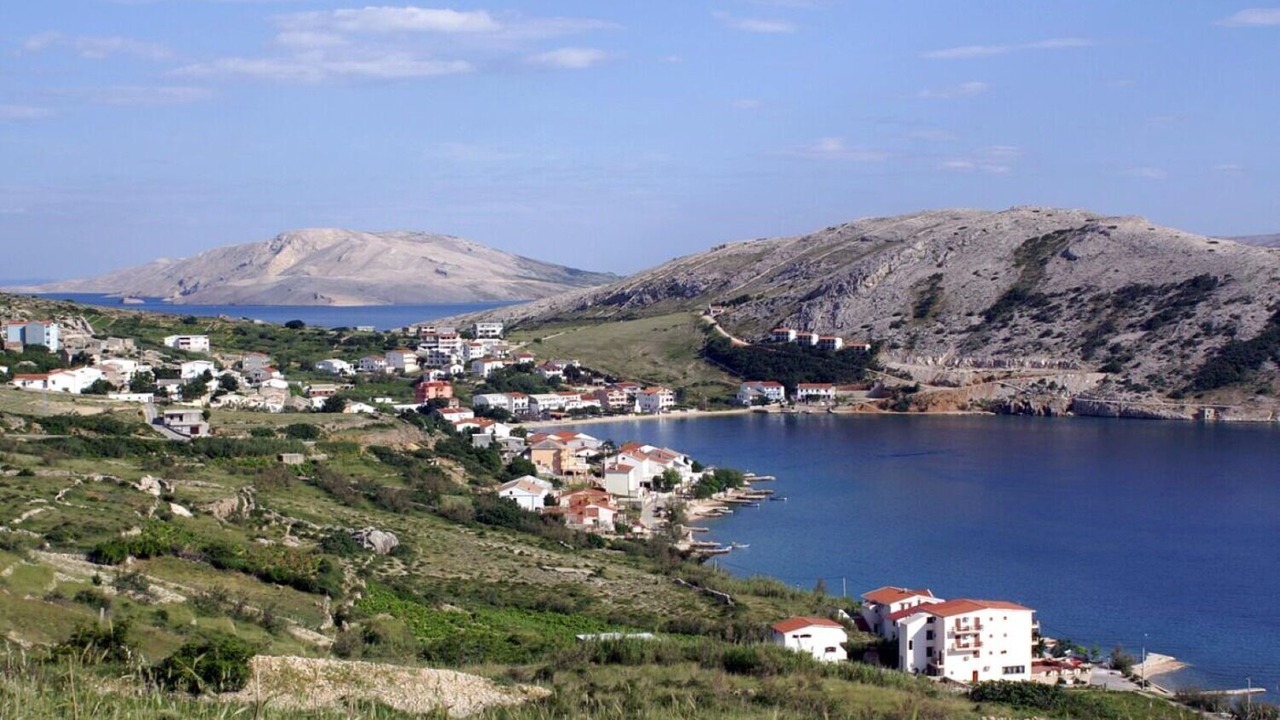 Photo of Others in Metajna
