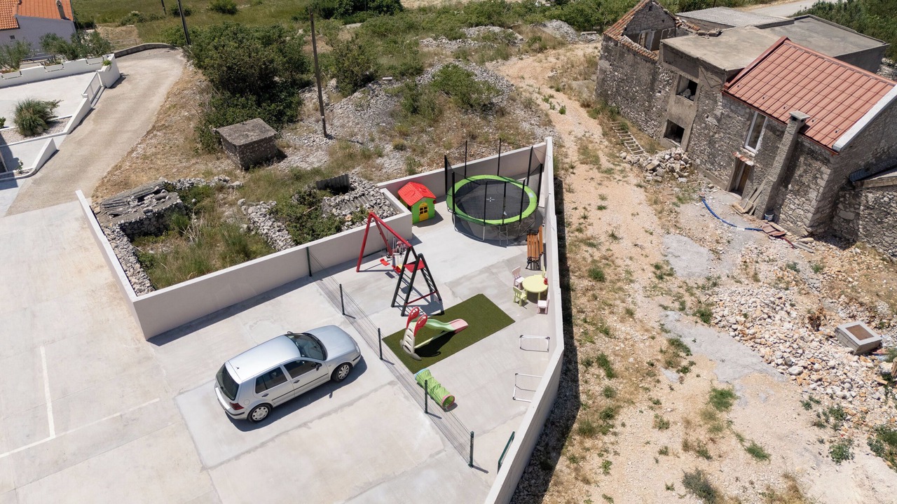 Photo of Outdoor in Rtina