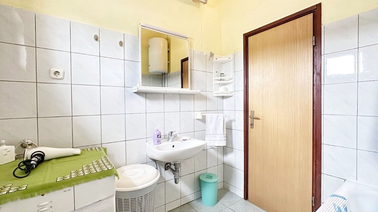 Photo of Bathroom in Srijane