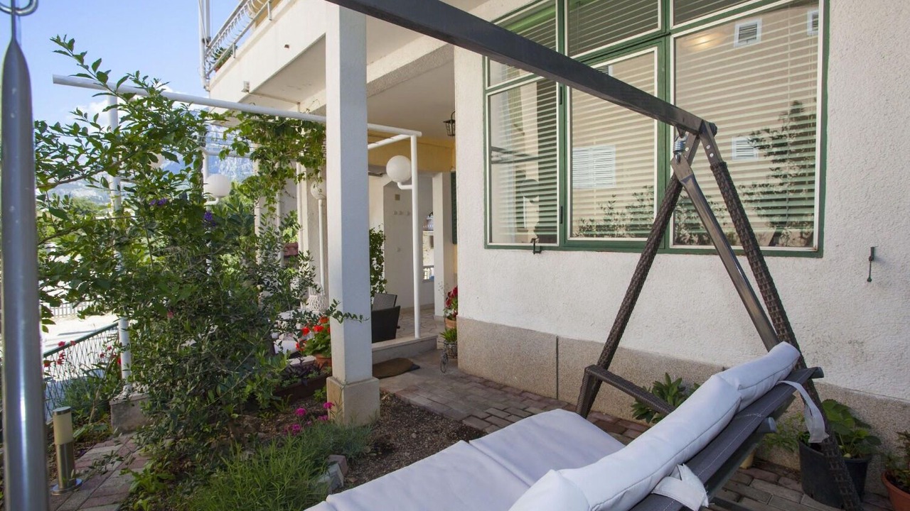 Photo of Patio Balcony in Bidol