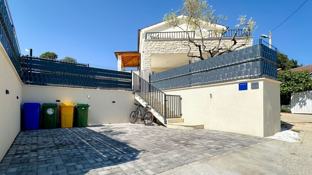 Photo of Others in Nova Vas