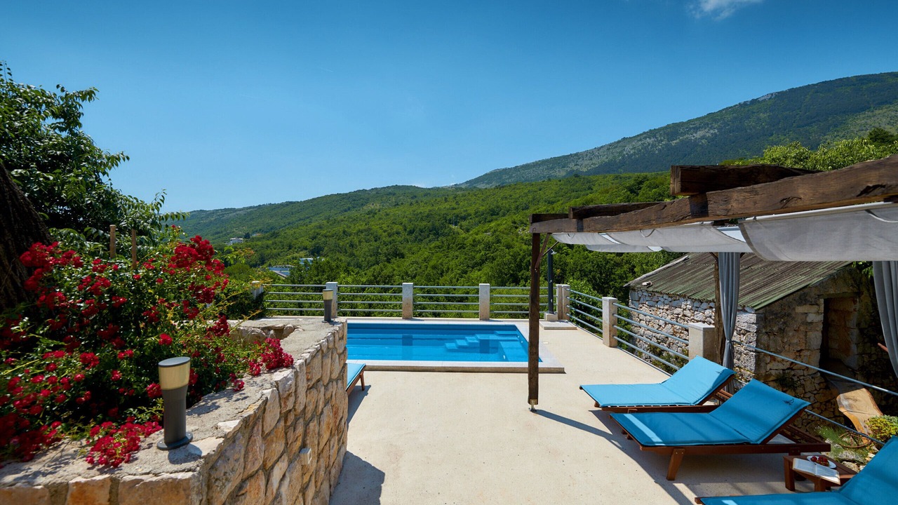 Photo of Outdoor in Zagore