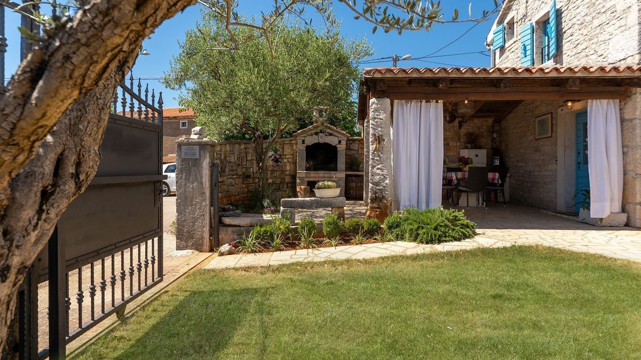 Photo of Patio Balcony in Vosteni