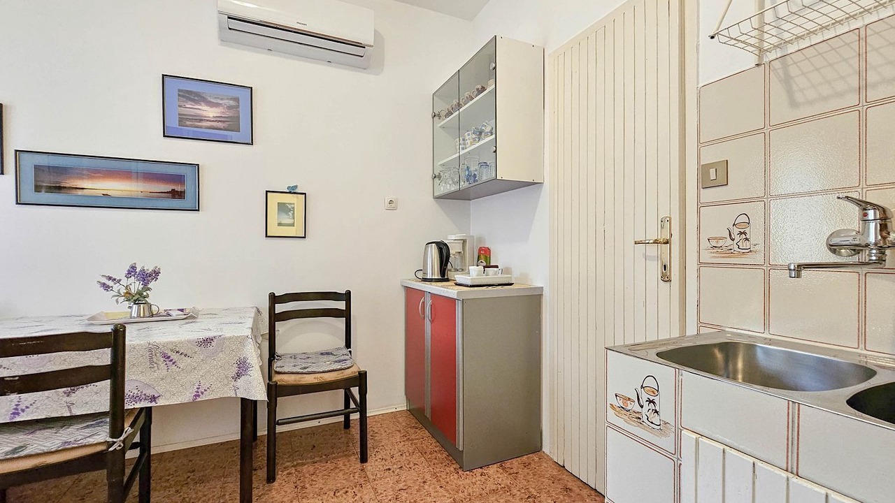 Photo of Kitchen in Karigador