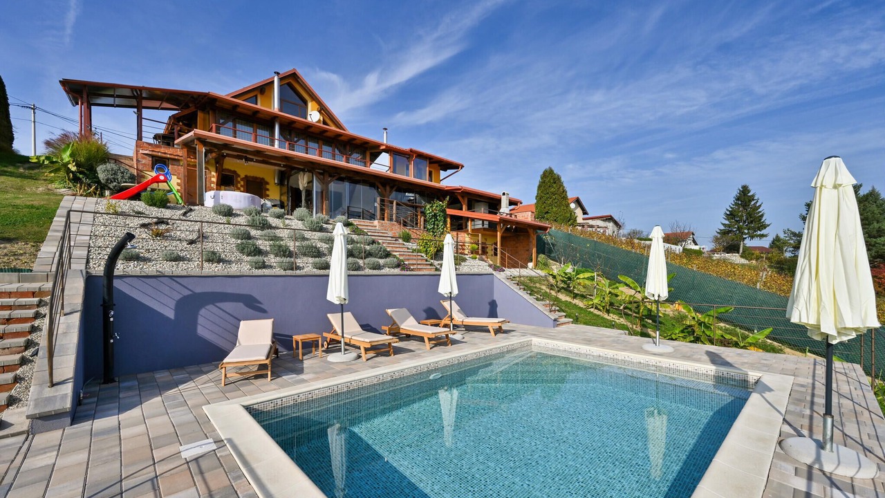 Photo of Outdoor in Cestica