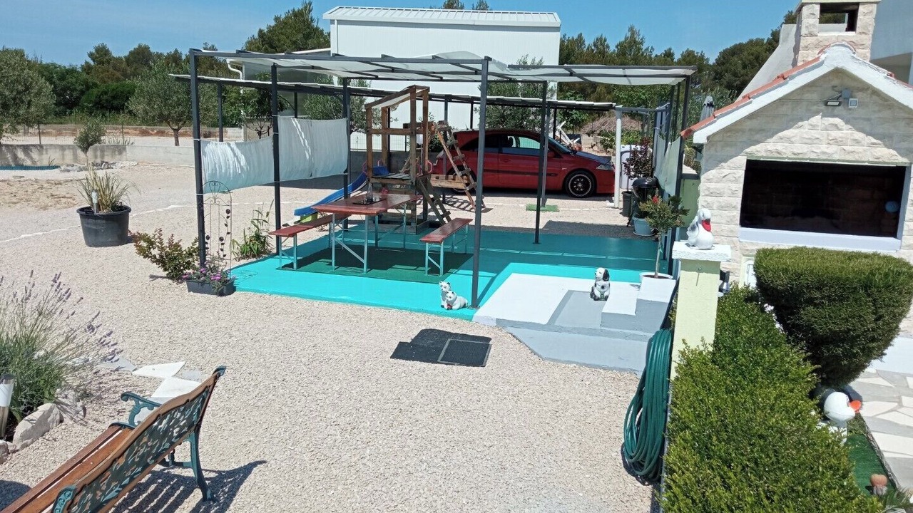 Photo of Outdoor in Brodarica