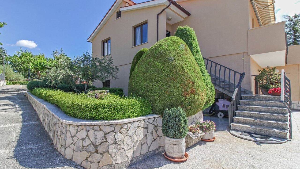 Photo of Outdoor in Gracisce