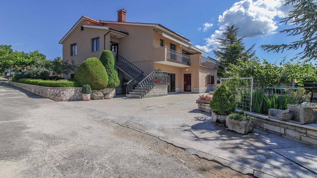 Photo of Outdoor in Gracisce