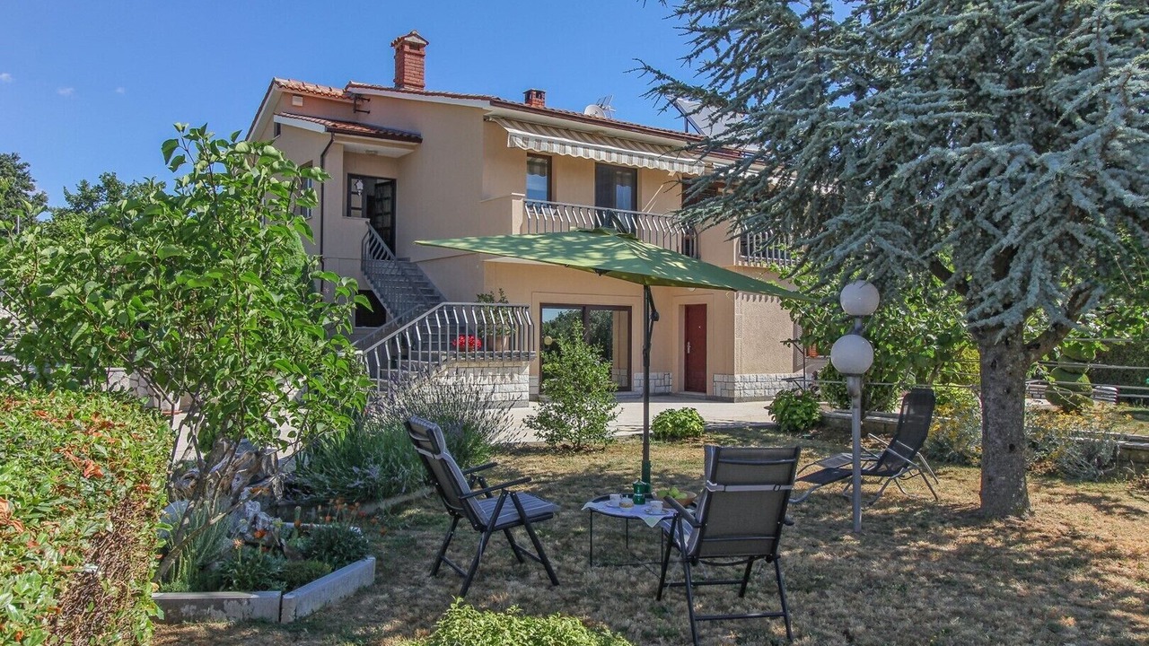 Photo of Outdoor in Gracisce