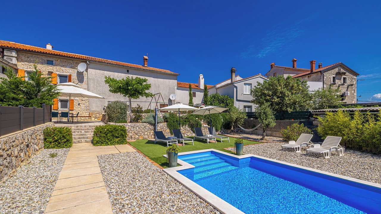 Photo of Outdoor in Brzac