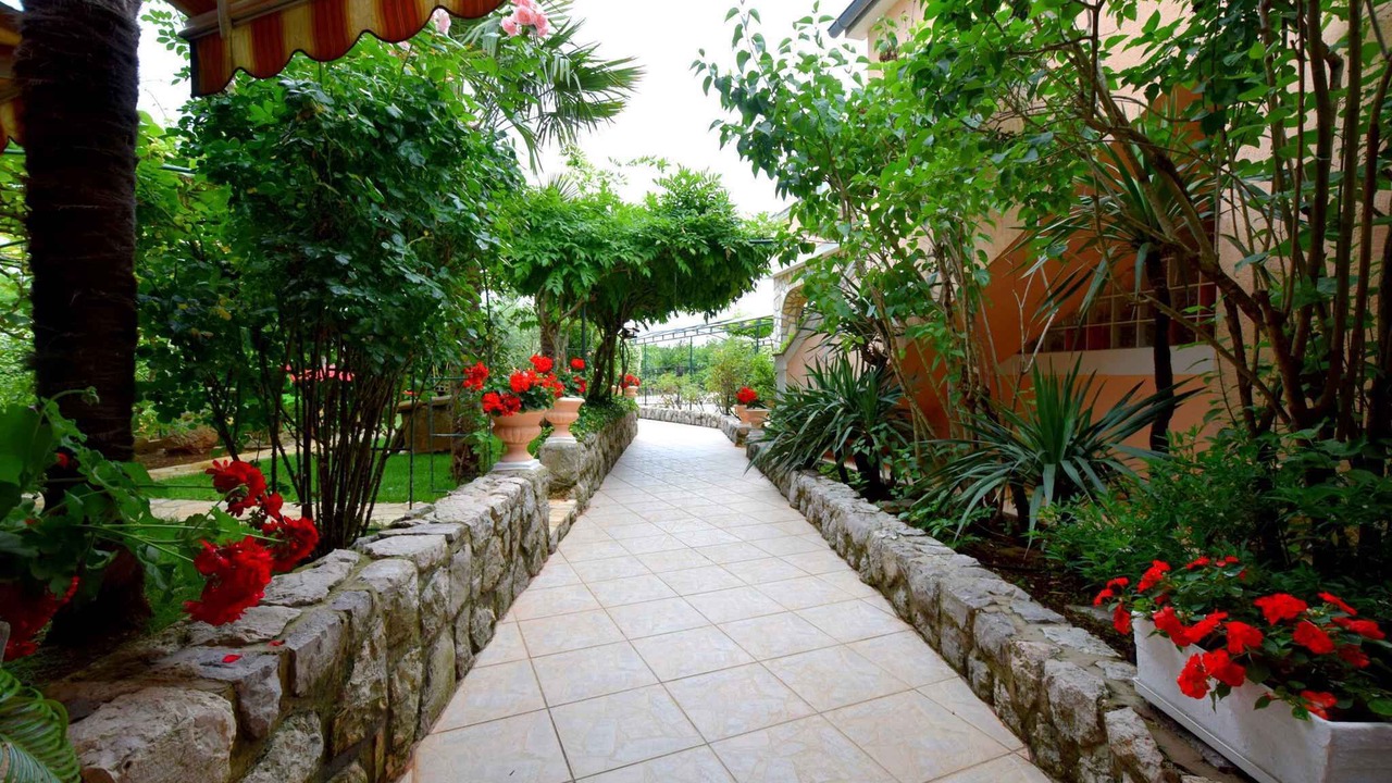 Photo of Outdoor in Gabonjin