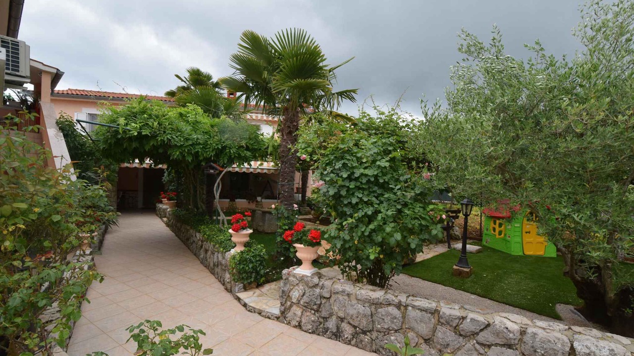 Photo of Outdoor in Gabonjin