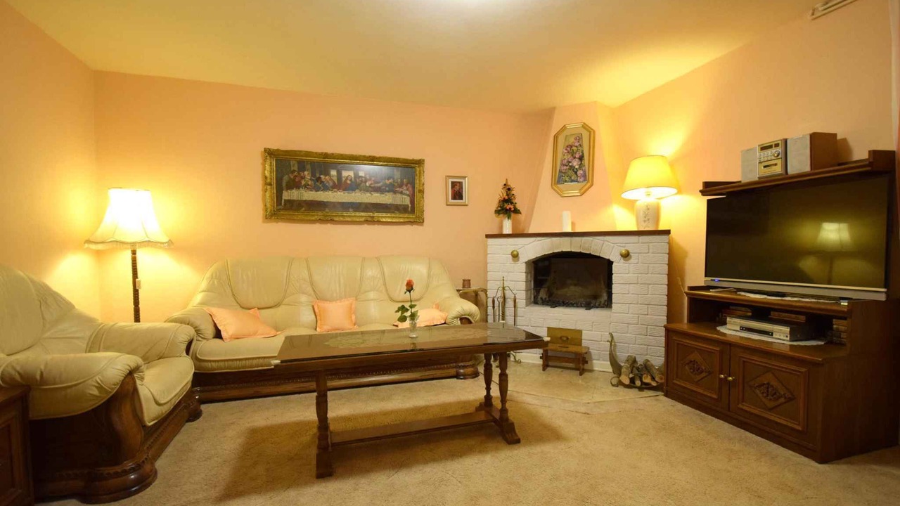 Photo of Livingroom in Gabonjin