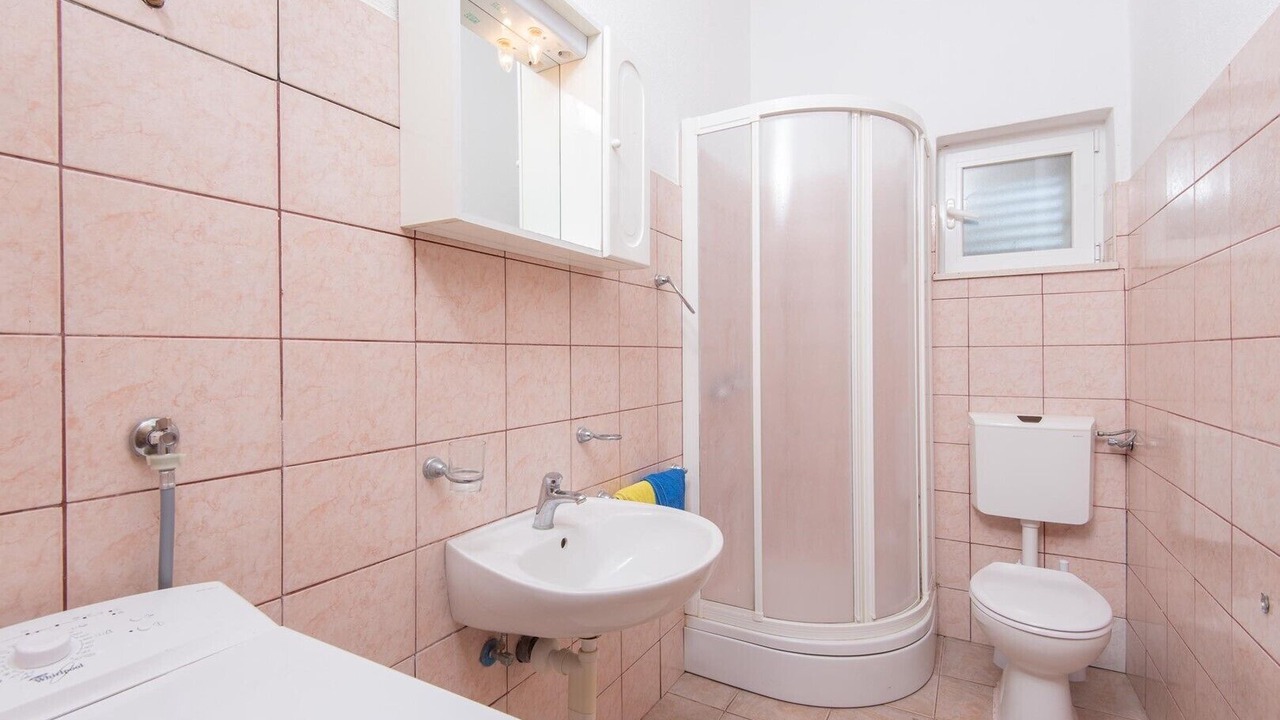 Photo of Bathroom in Loviste