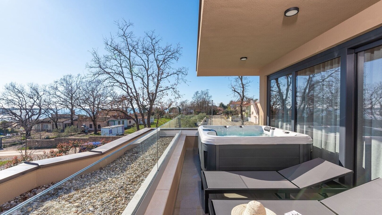 Photo of Patio Balcony in Karigador
