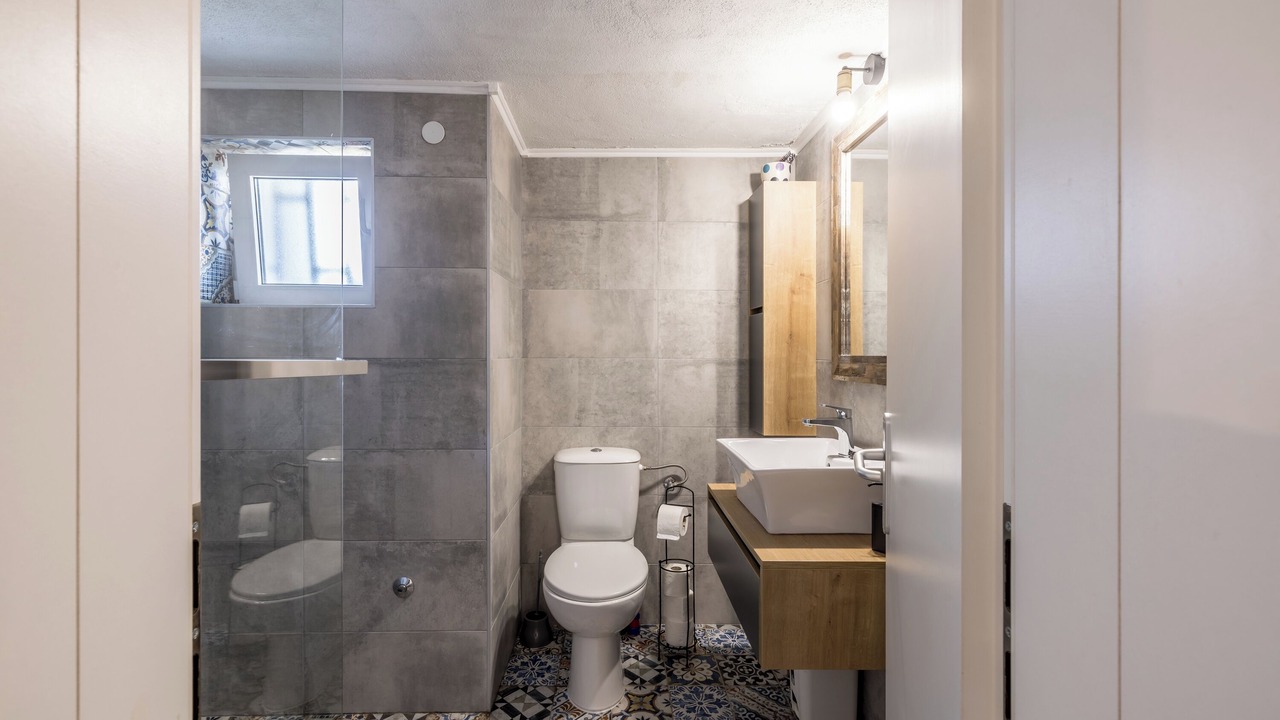 Photo of Bathroom in Marina