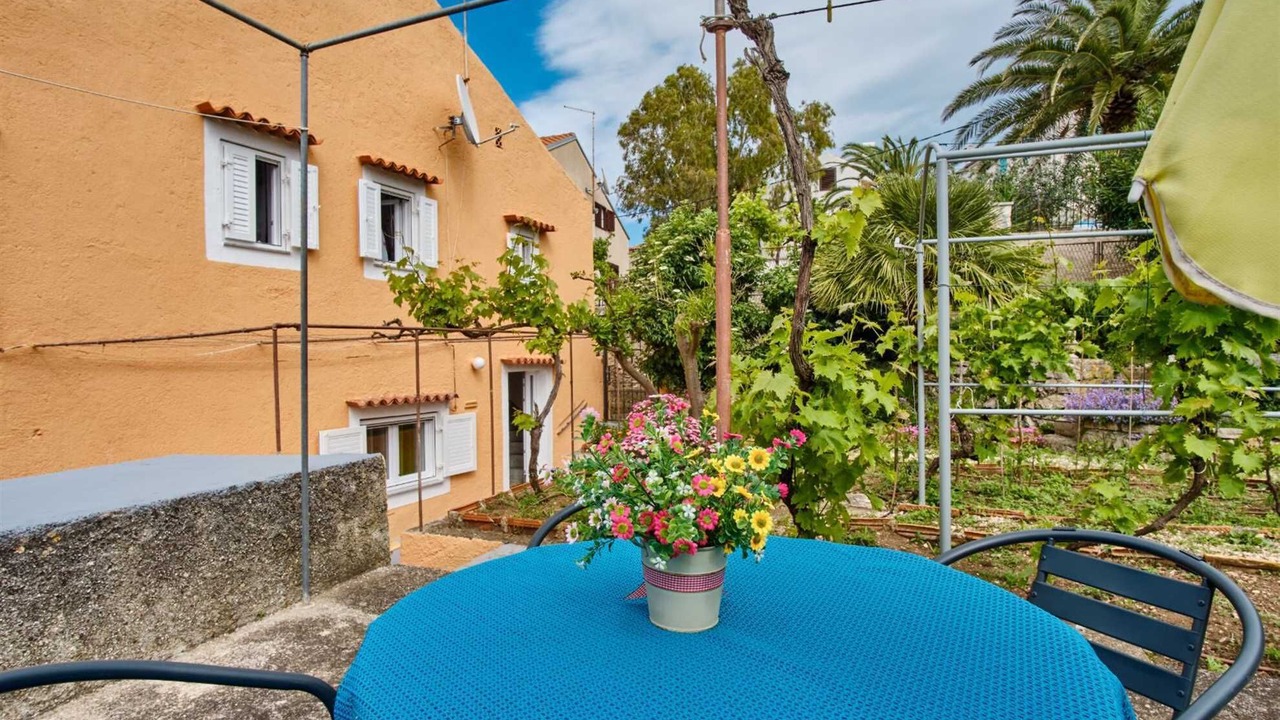 Photo of Outdoor in Cove Murtar