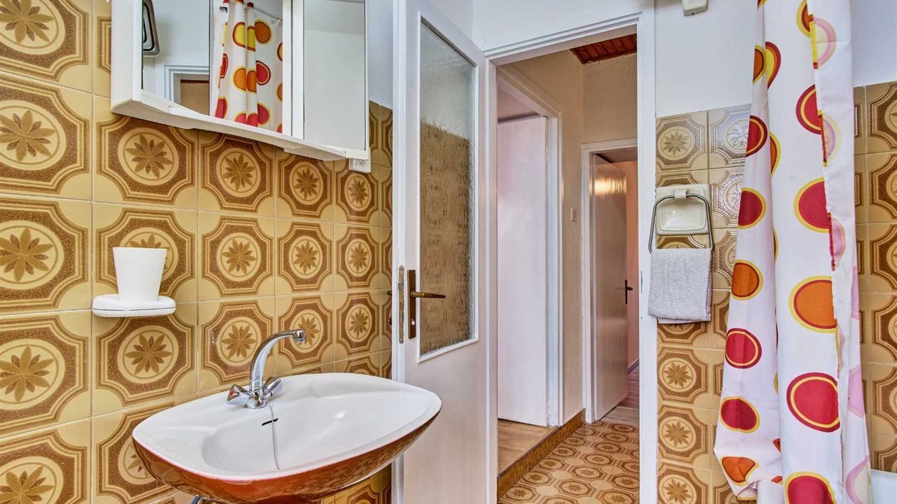 Photo of Bathroom in Cove Murtar