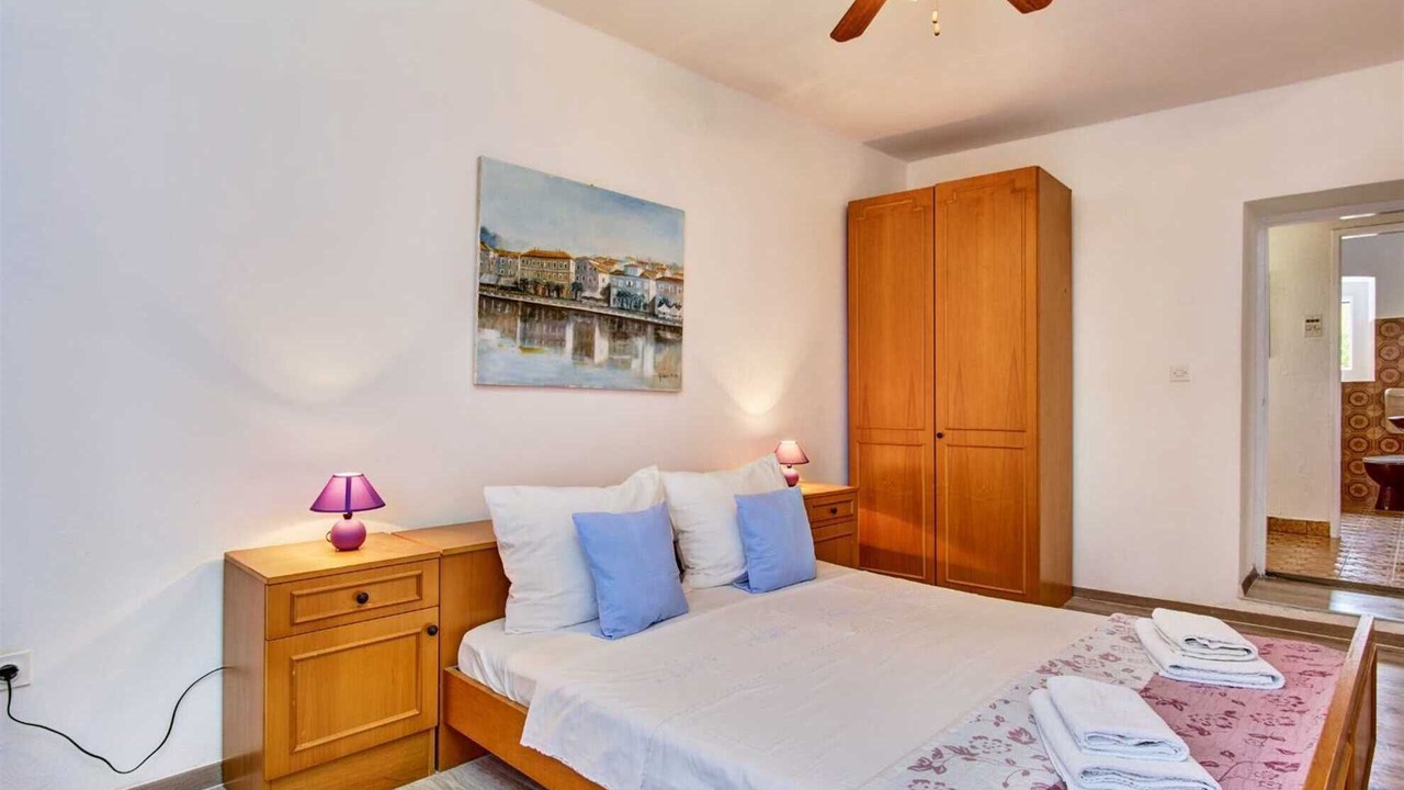 Photo of Bedroom in Cove Murtar