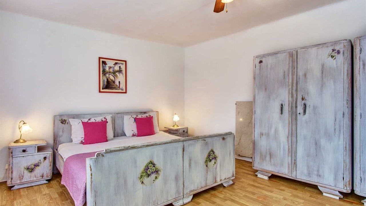 Photo of Bedroom in Cove Murtar