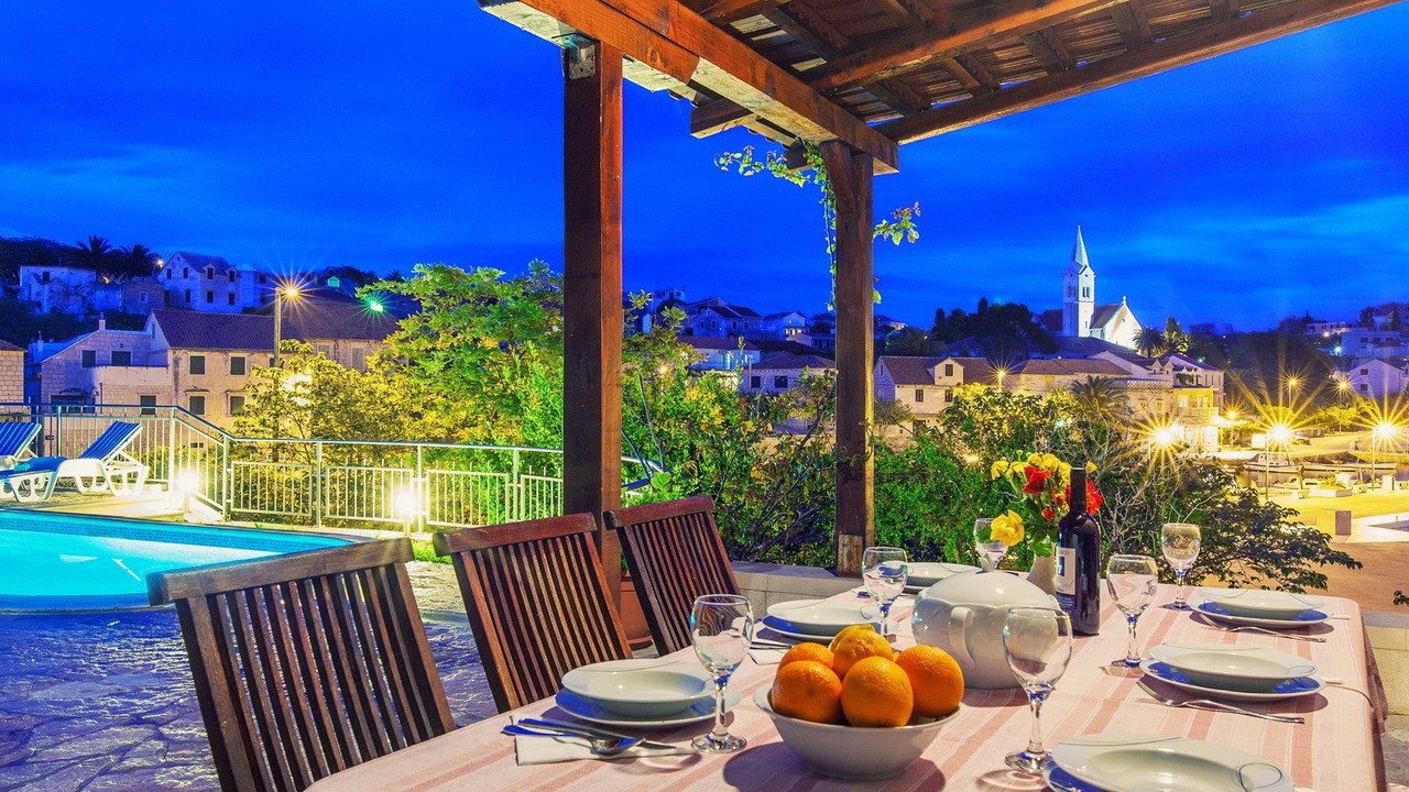 Photo of Patio Balcony in Sumartin