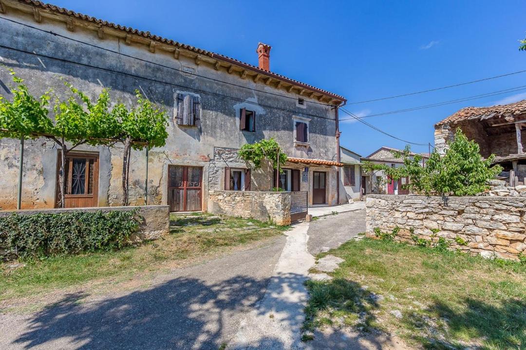 Photo of Buildings in Valtura