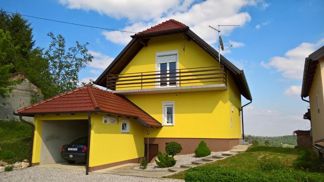 Photo of Buildings in Grabrovnik