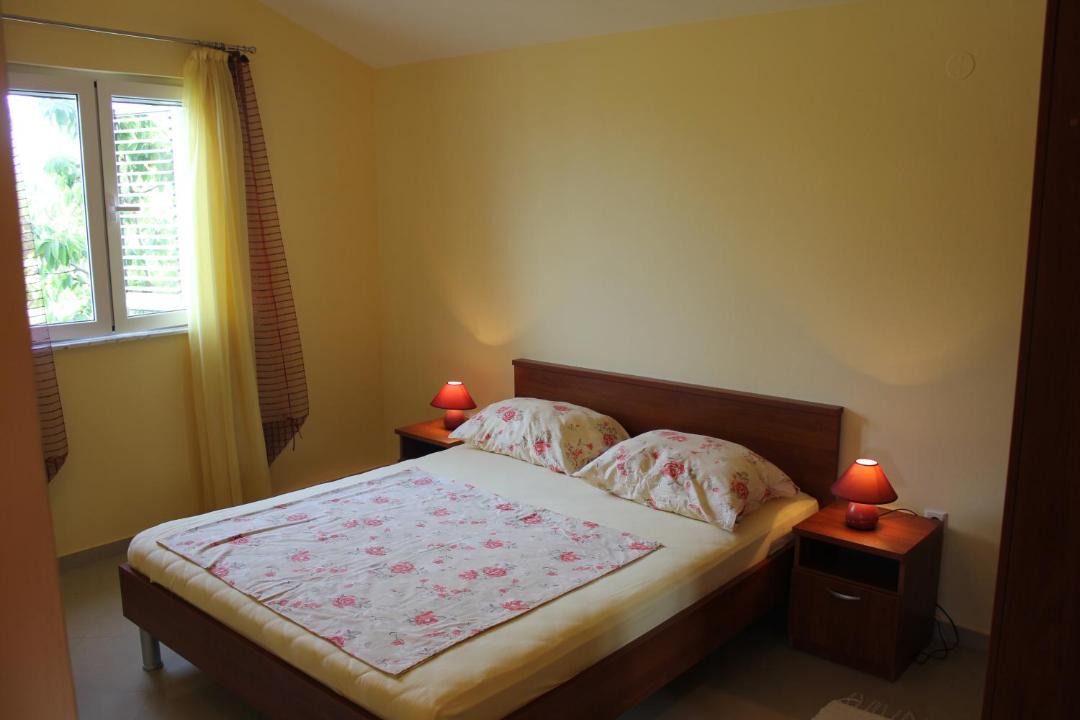 Photo of Bedroom in Muline