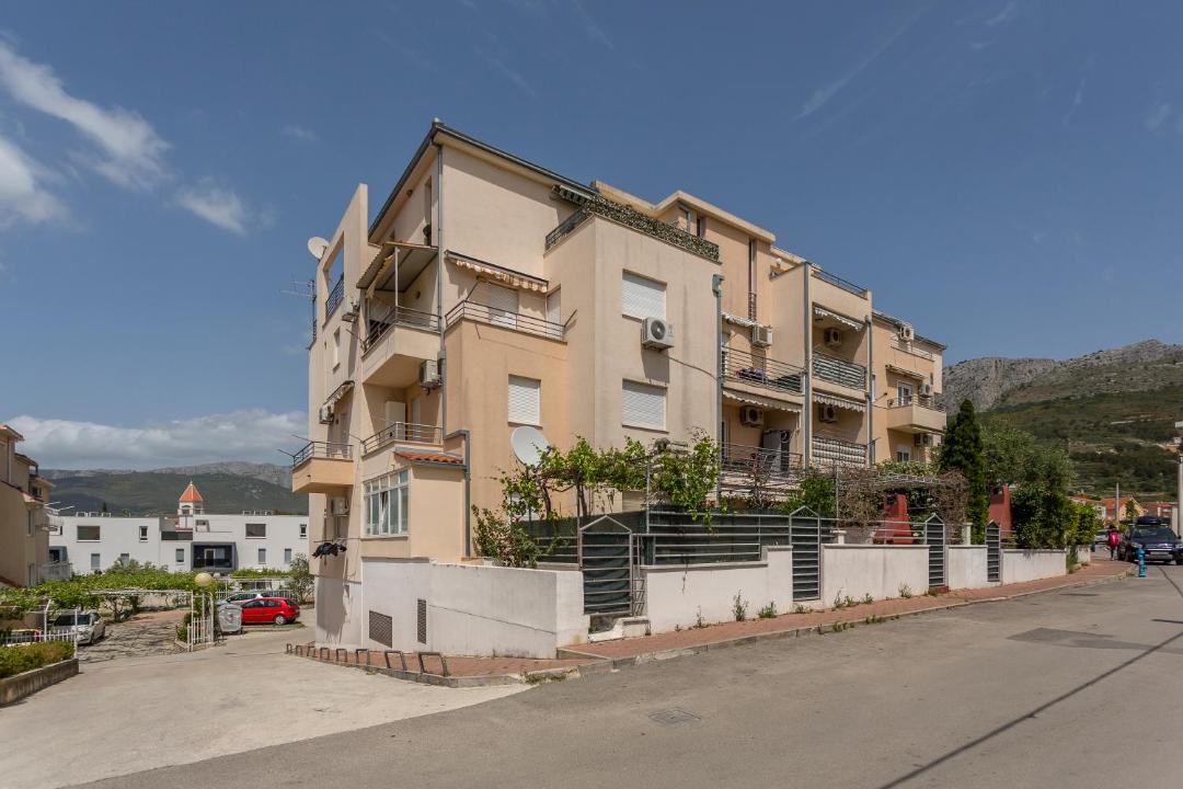 Photo of Buildings in Podstrana
