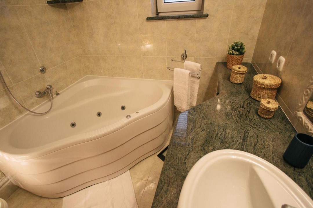 Photo of Bathroom in Cres