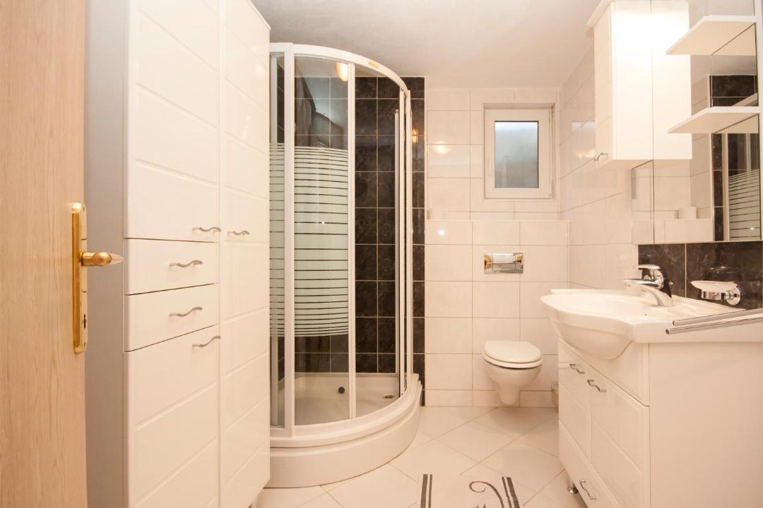 Photo of Bathroom in Brodarica