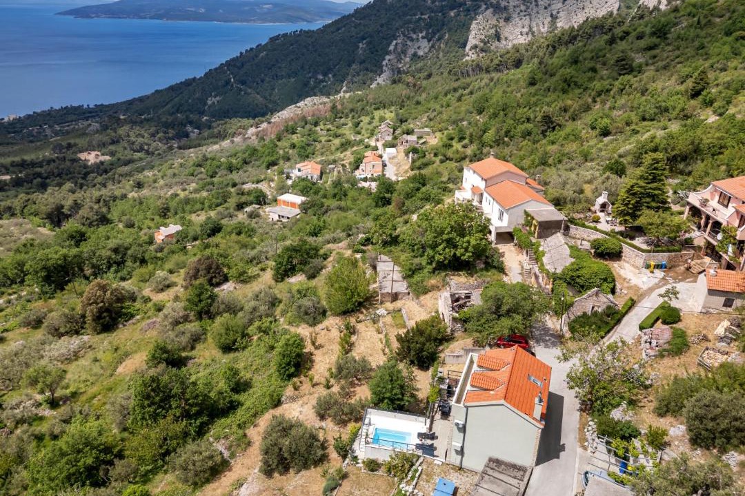 Photo of Others in Makarska