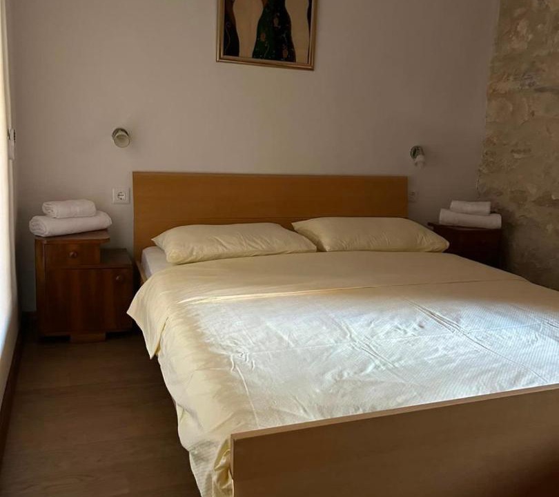 Photo of Others in Loviste