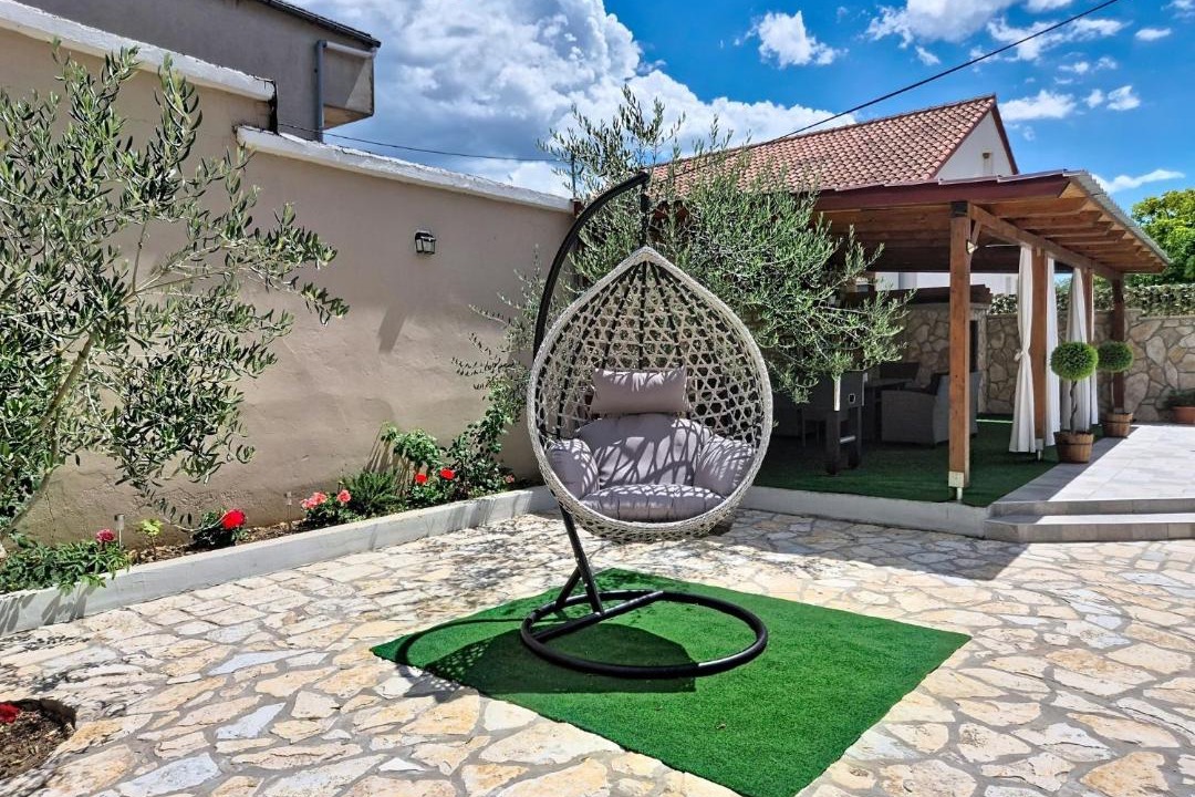 Photo of Others in Benkovac