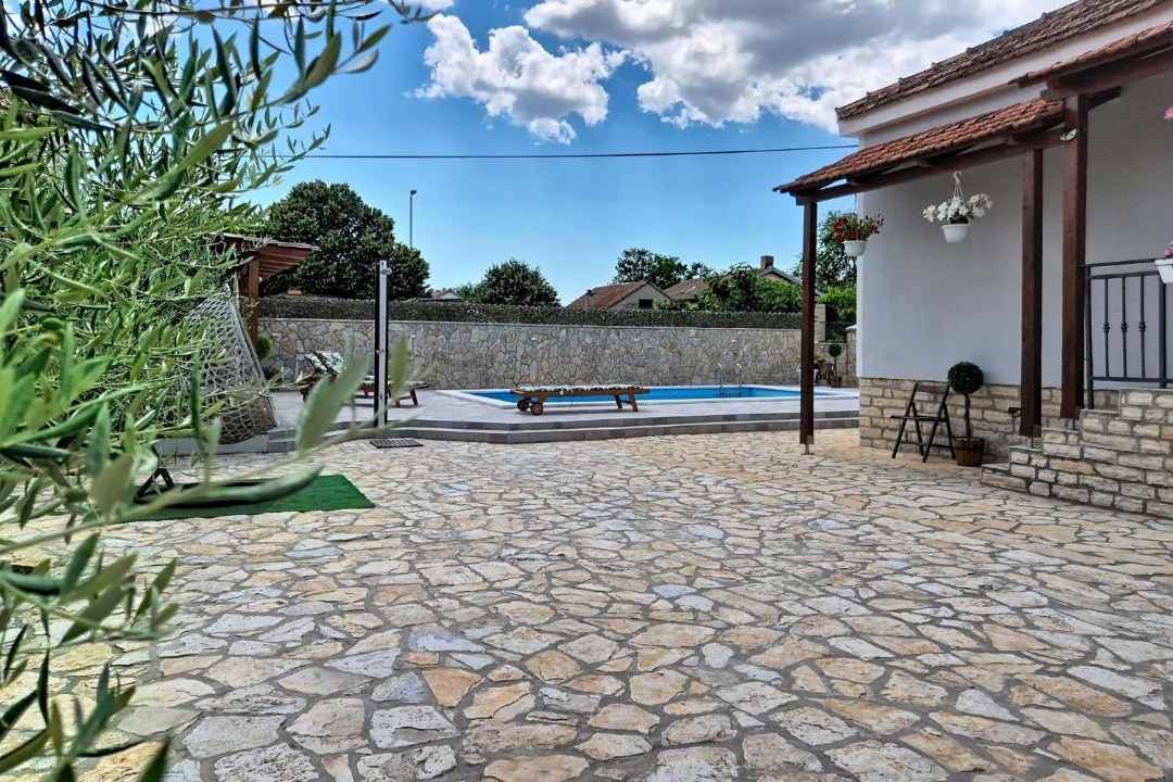 Photo of Others in Benkovac