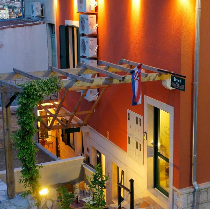 Photo of Others in Split
