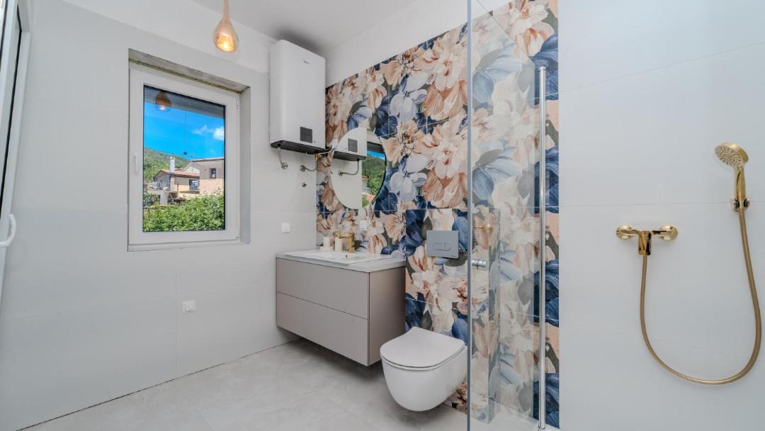 Photo of Bathroom in Bregi
