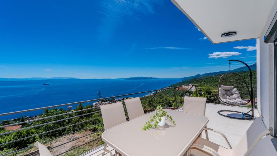 Photo of Patio Balcony in Bregi