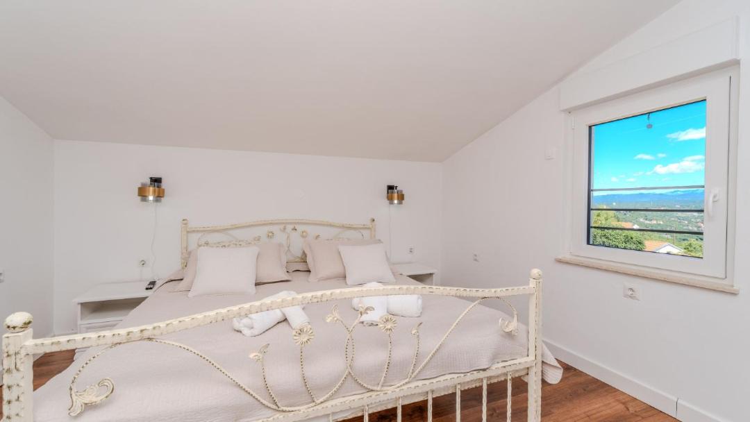 Photo of Bedroom in Bregi