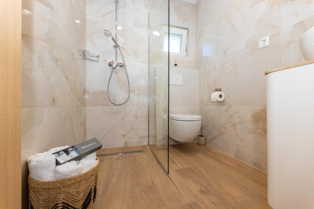 Photo of Bathroom in Blace